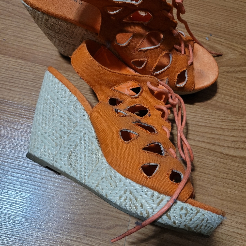 Wedge sandals - Picture 2 of 2